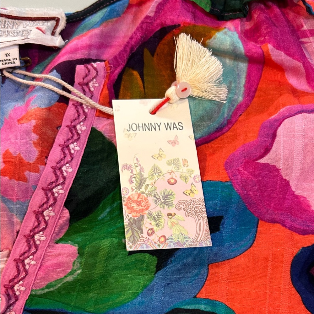 NWT Gorgeous colors Vibrant Floral top Johnny Was - Picture 4 of 13